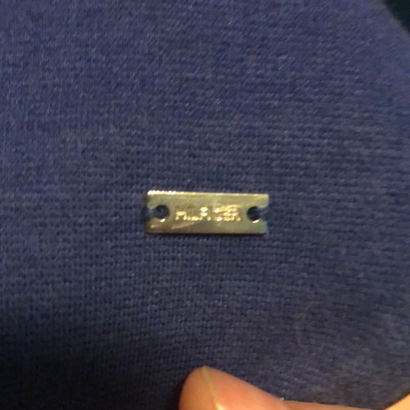 Tommy Hilfiger top. Ladies Medium in a blue/purple color. - Picture 3 of 7